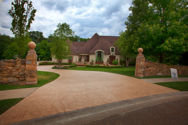 Flagstone Pattern Concrete Driveway Overlay